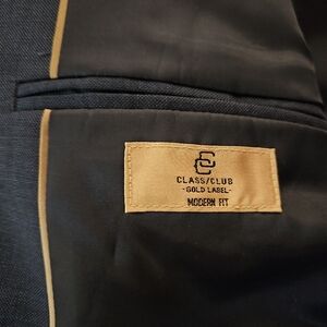 Navy blue boys blazer from Dillards size 18